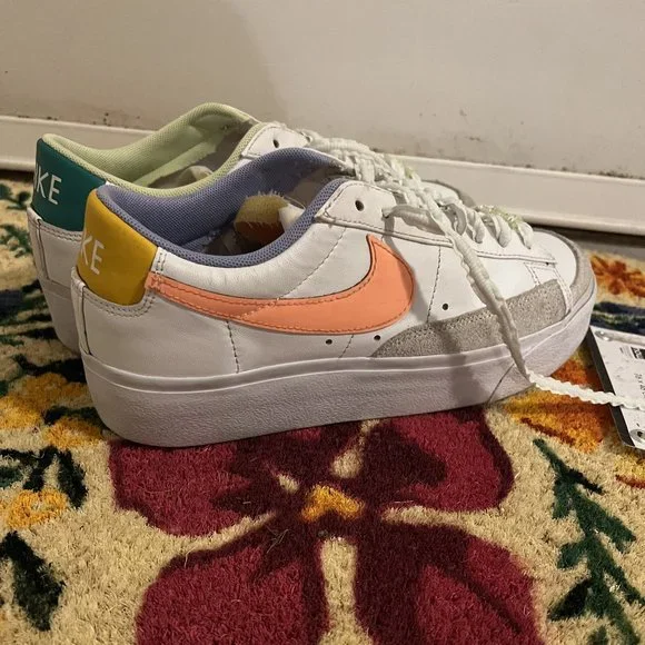 Nike women's sales platform shoes